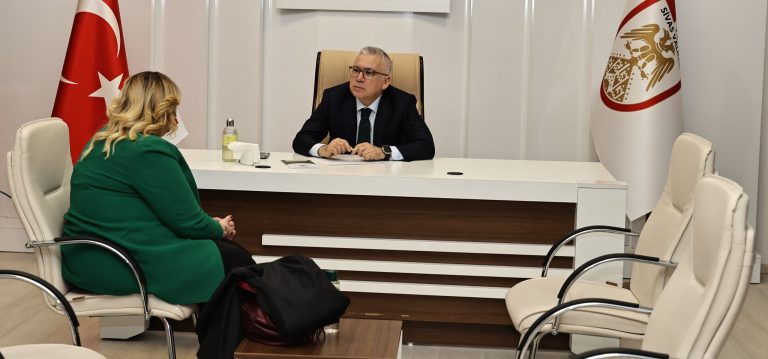 Açık Kapı Milletin Kapısı-radyobora-sivasgazetehaber