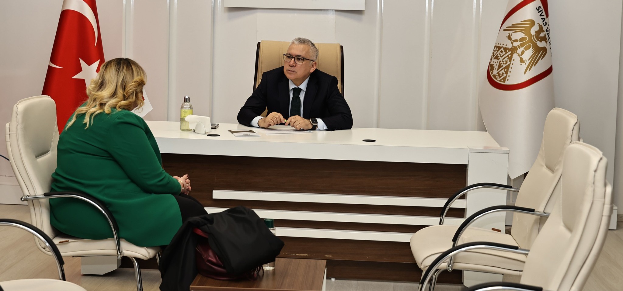Açık Kapı Milletin Kapısı-radyobora-sivasgazetehaber