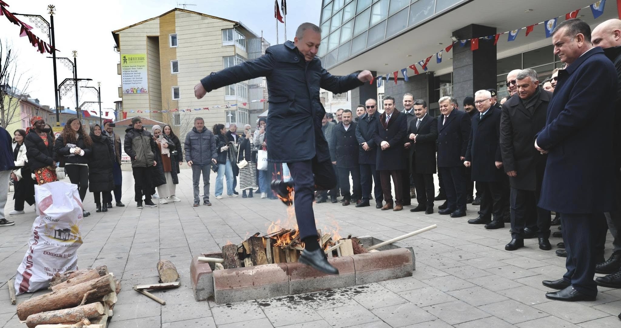 Nevruz Bayramı Kutlama Programı Düzenlendi-radyobora