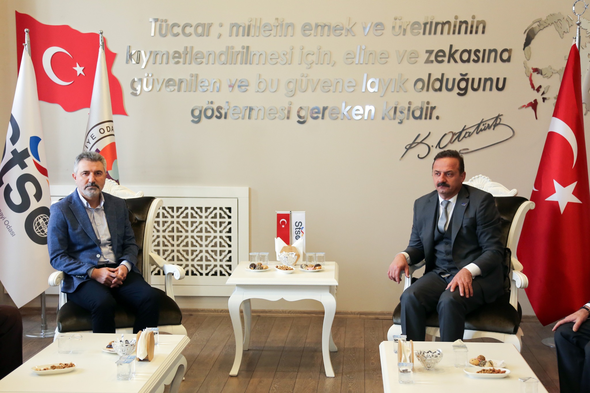 Anahtar Parti Genel Başkanı Ağıralioğlu, Sivas’ta STK Temsilcileriyle Buluştu -sivas agzete haber - radyo bora