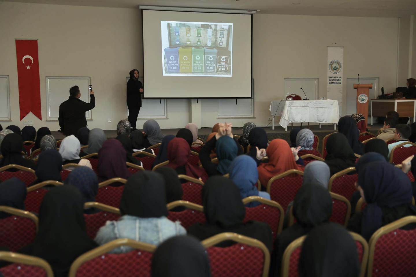 Öğrencilere Sıfır Atık ve Çevre Bilinci Aşılandı.-sivas gazete haber-radyo bora