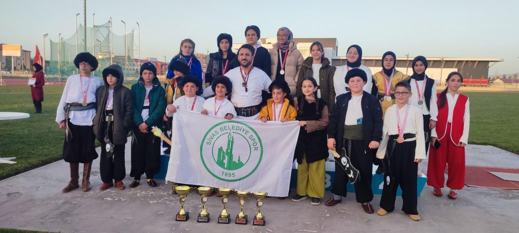 Okul Sporları Geleneksel Türk Okçuluğu İl Birinciliği-sivas gazete haber -radyo bora