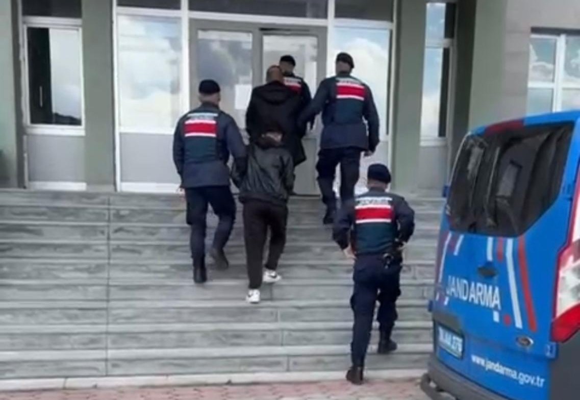 Sivas'ta Göçmen Kaçakcılığı-SİVAS GAZETE HABER-RADYOBORA