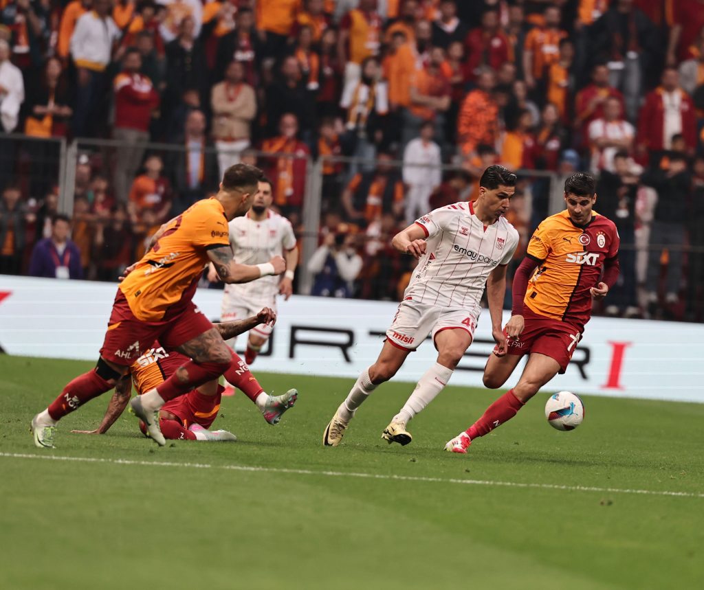 Galatasaray 4-1 Net Global Sivasspor-sivas gazete haber - radyo bora
