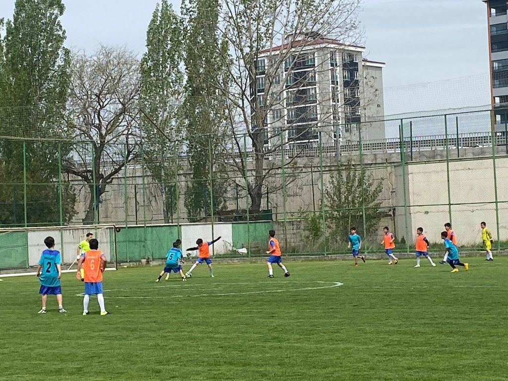Geleneksel Muhsin Yazıcıoğlu İlkokullar Arası Futbol Turnuvası Başladı-sivas gazete haber - radyo bora