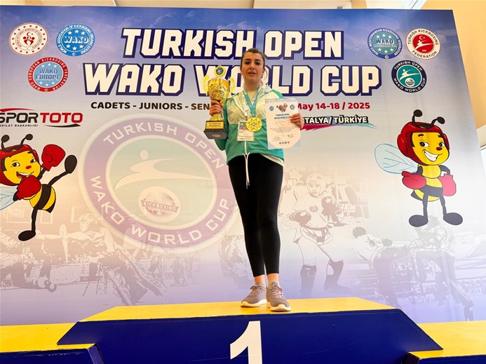 Kickboks Dünya Kupası’ndan Madalyalarla Döndük-sivas gazete haber-radyo bora