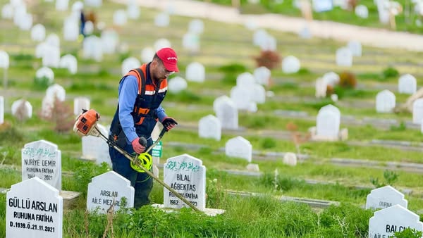 zaman geçer, vefa kalır-sivas gazete haber-radyo bora