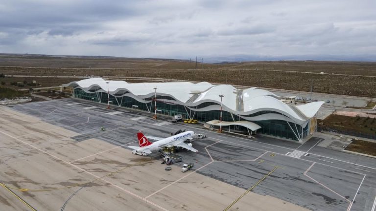 Sivas Nuri Demirağ Havalimanı, Mayıs ayında 44.491 yolcuya hizmet verdi-sivas gazete haber -radyobora