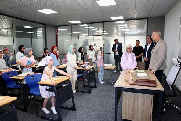 Eğitimle büyüyen bir nesil için çalışıyoruz-sivas gazetet haber -radyobora