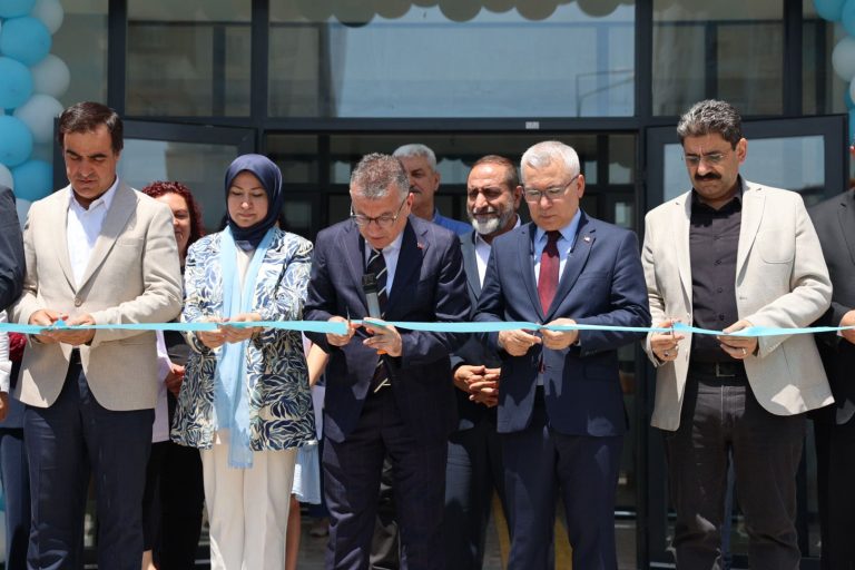 Sivas, yeni aile sağlığı merkezlerine kavuştu. -sivas gazete haber -radyo bora