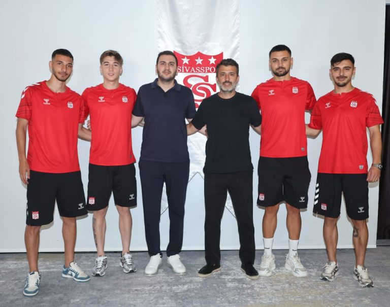 Sivasspor 4 Oyuncu İle Anlaşma Sağladı -sivas gazete haber-radyobora