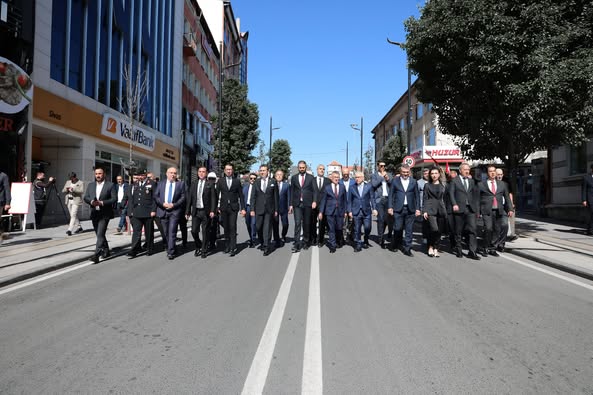 Sivas'ta 2 Temmuz 1993'te Madımak Oteli'nde yaşanan üzücü olayda hayatını kaybedenler anıldı-sivas gazetet haber-radyobora.