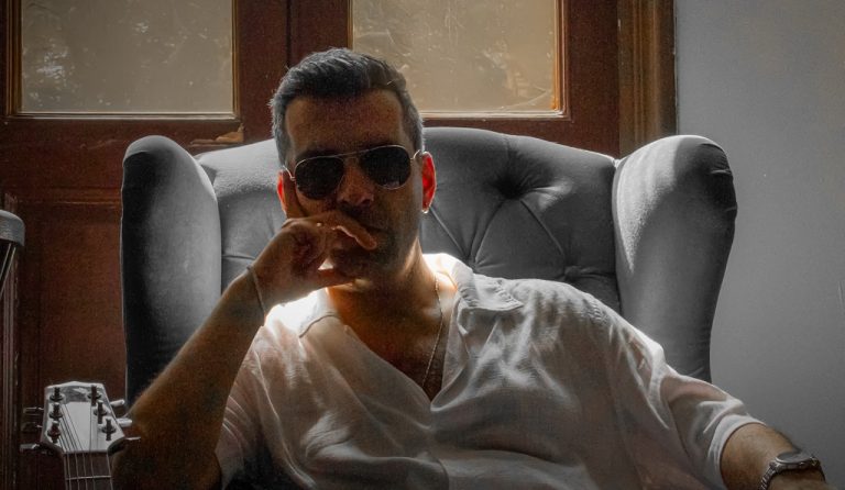 Burak Ertan - Gülüşüne Ağlardım -radyo bora