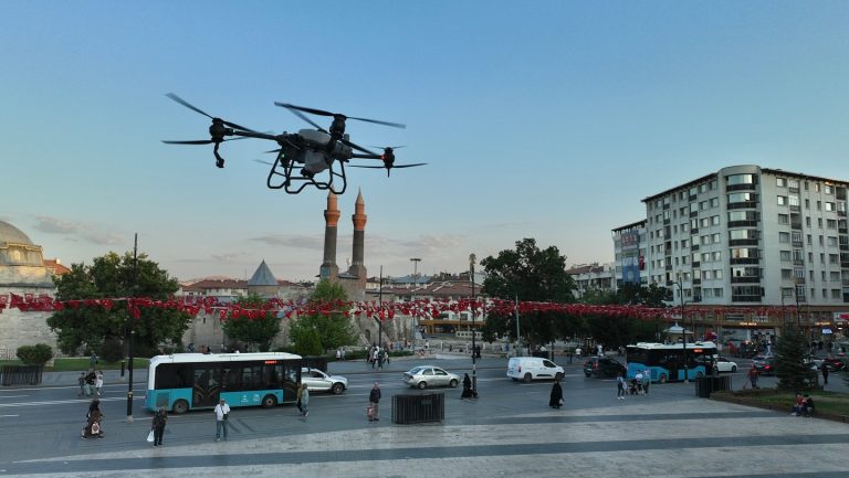 Sivas2ta Meydana Gül Kokulu Bir Dokunuş.-sivas GAZETE HABER -RADYO BORA