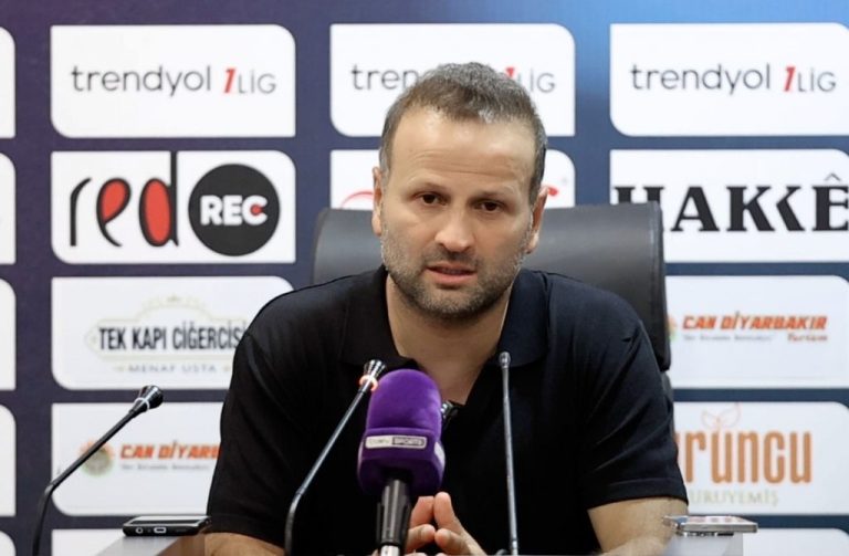 Sivasspor Teknik Direktörü Osman Zeki Korkmaz, Amed SF Maçını Değerlendirdi -sivas gazete haber -radyo bora