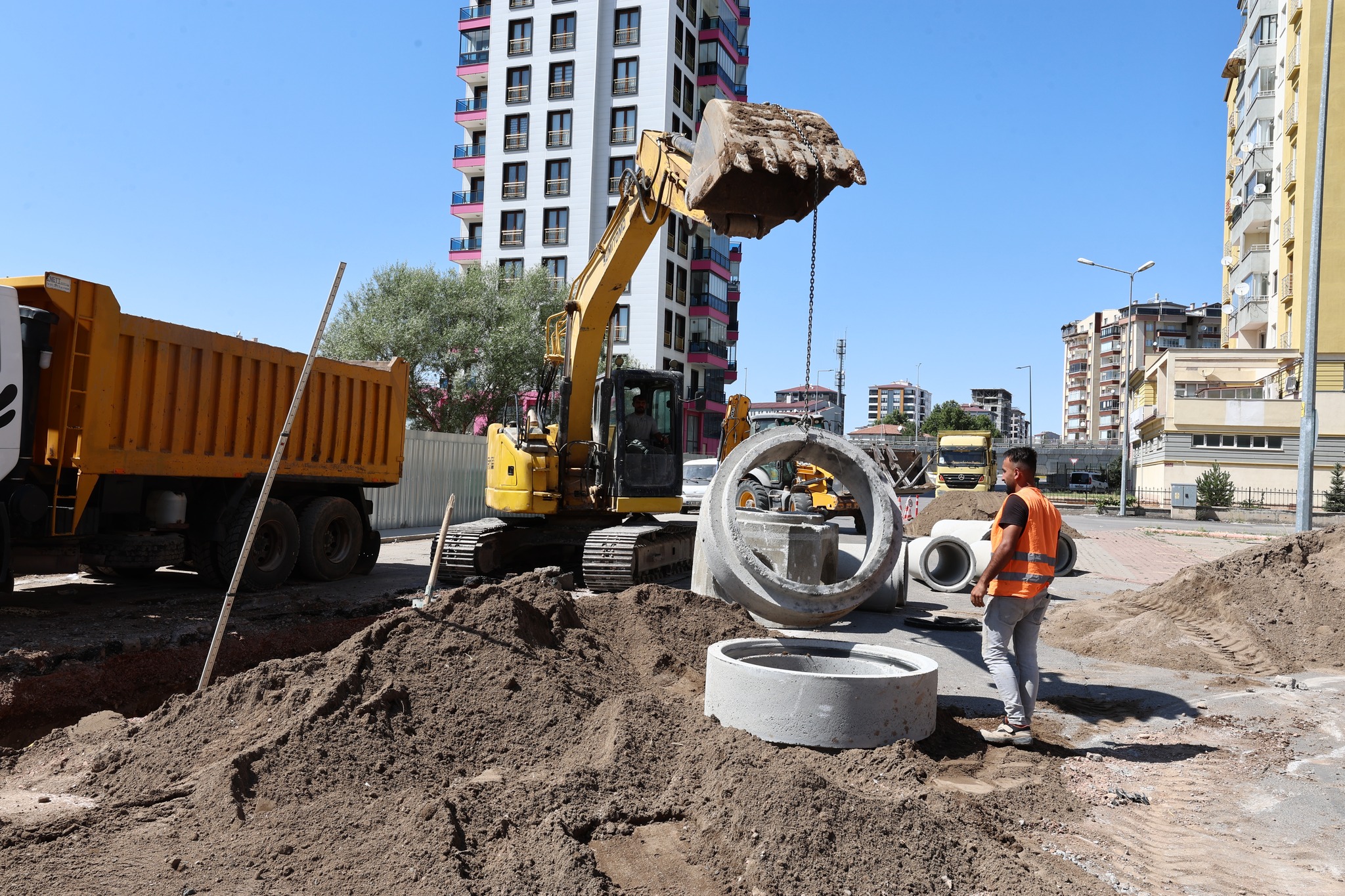 Sivas'ta Alt Yapıda Sıra Kardeşler Mahallesinde-sivas gazete haber -radyobora
