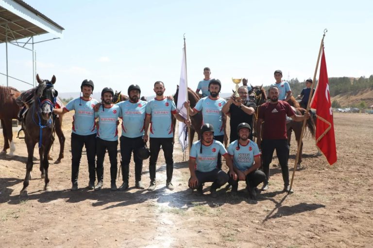 Sivas'ta Atlı Cirit İl Birinciliği Sona Erdi -sivas gazete haber -radyo bora