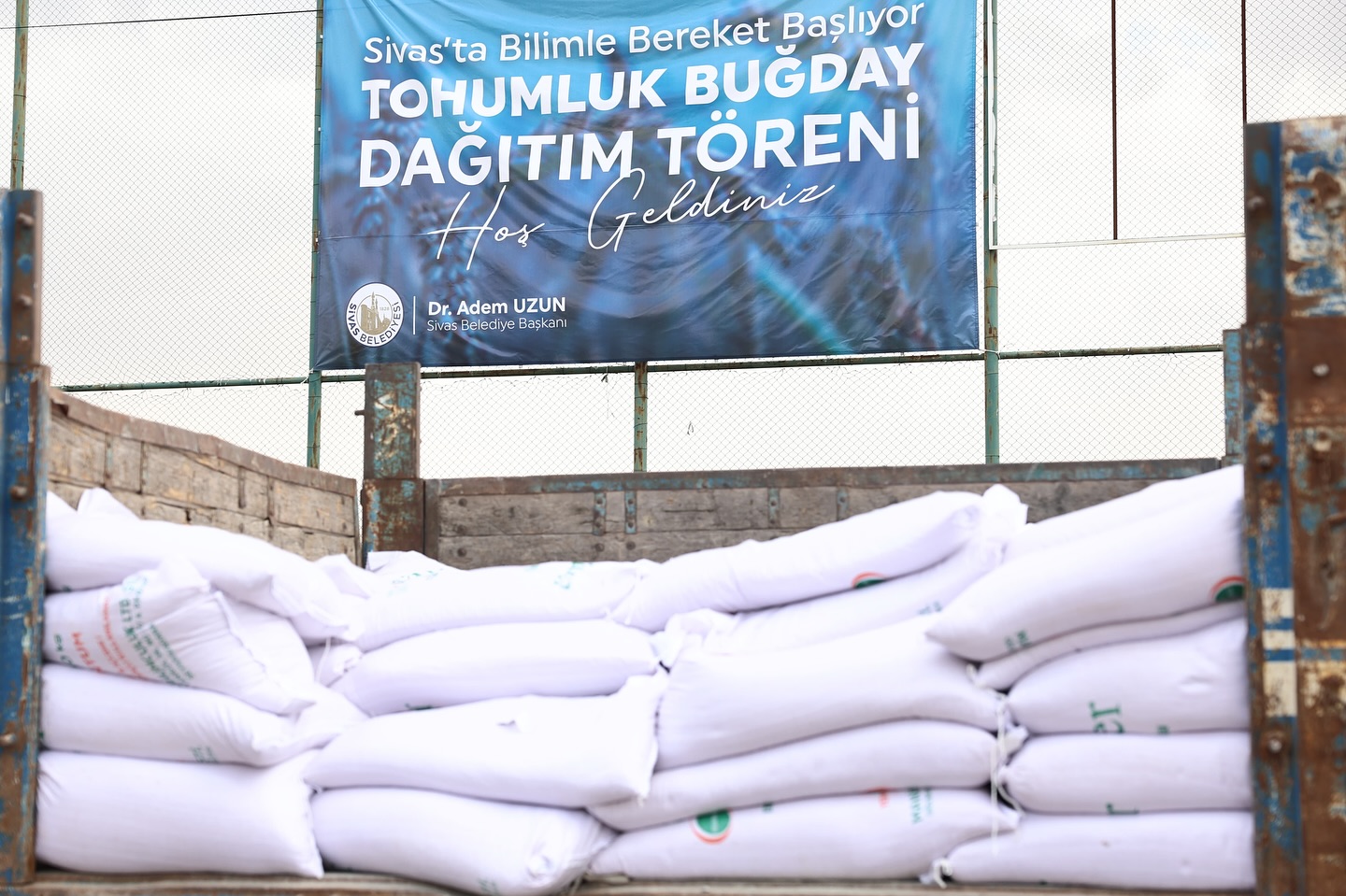 Sivas'ta Belediyeden Çifçilere Yerli Tohum Desteği.-sivas gazete haber-radyo bora
