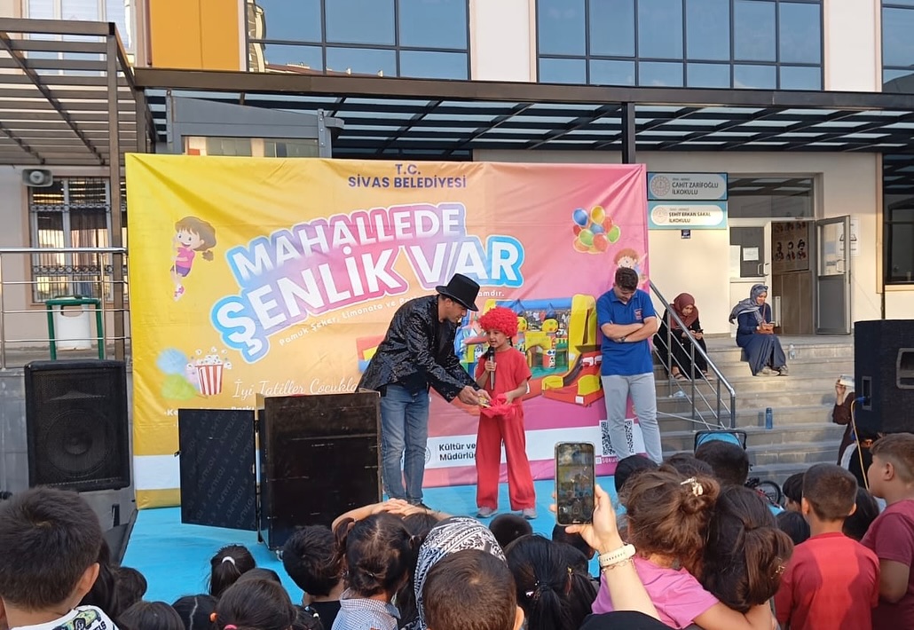 Sivas'ta Fatih Mahallesinde Şenlik Var -sivas gazete haber radyo bora