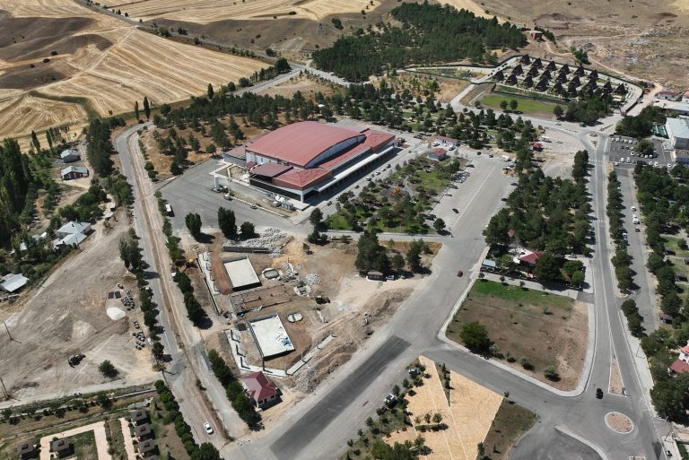 Sivas'ta Sıcak Çermik’te Açık Havuz Geleneği Geri Dönüyor -SİVAS GAZETE HABER -RADYO BORA