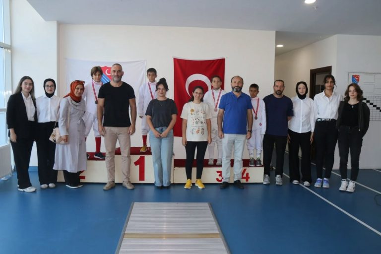 Sivas'ta U10-U12-U14 Kılıç Federasyon Kupası İl seçmesi başarıyla gerçekleştirildi -sivas gazete haber -radyo bora