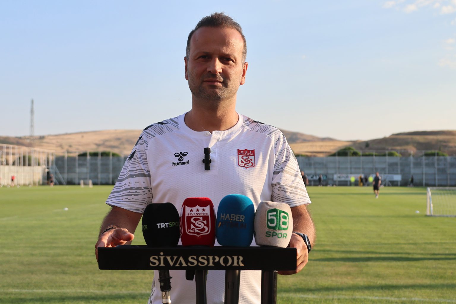 Teknik Direktör Osman Zeki Korkmaz Sivaslılar Takımıyla Gurur Duyacak sivas gazete haber -radyo bora