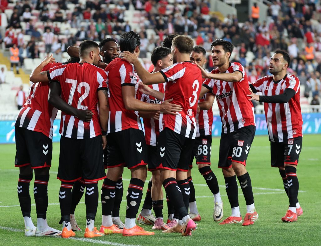 Özbelsan Sivasspor 1-0 SMS Grup Sarıyerspor -sivasgazetehaber-radyobora