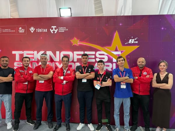 Sivas Cumhuriyet Üniversitesi Teknofest 2025’te Büyük Başarı Elde Etti sivasgazetehaber radyobora