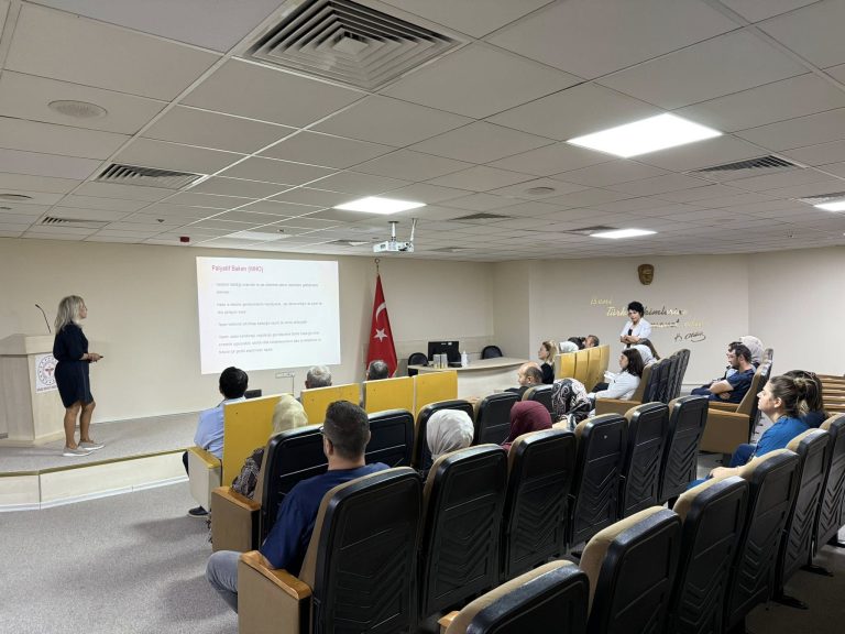 Sivas Devlet Hastenesinde Palyatif Bakım Hizmetleri Eğitimi Düzenlendi -sivasgazetehaber-radyobora