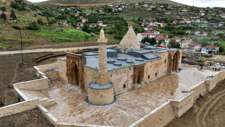 Sivas Divriği Ulu Camii ve Darüşşifası Belgeseli İçin Hazırlıklar Başladı sivasgazetehaber radyobora