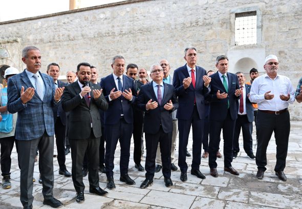 Sivas Kongresi Delegeleri Kabirleri Başında Dualarla Anıldı.-Sivasgazetehaber-radyobora