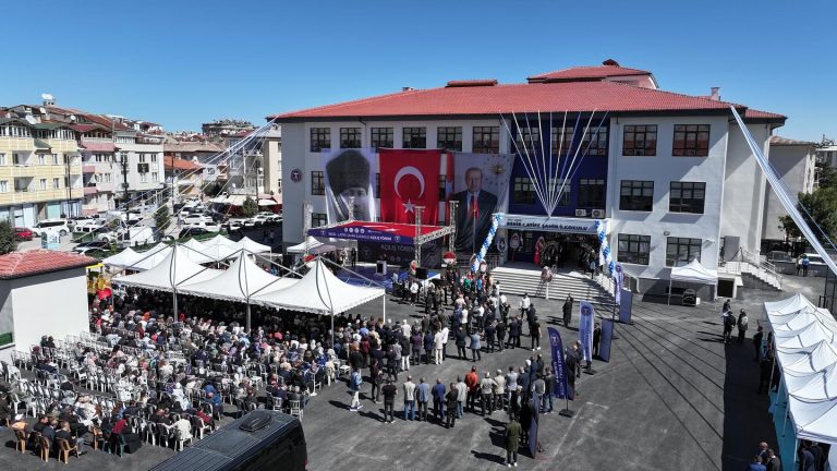 Sivas'ta Bekir-Latife Şahin İlkokulu Eğitim Öğretime Açıldı sivasgazetehaber radyobora