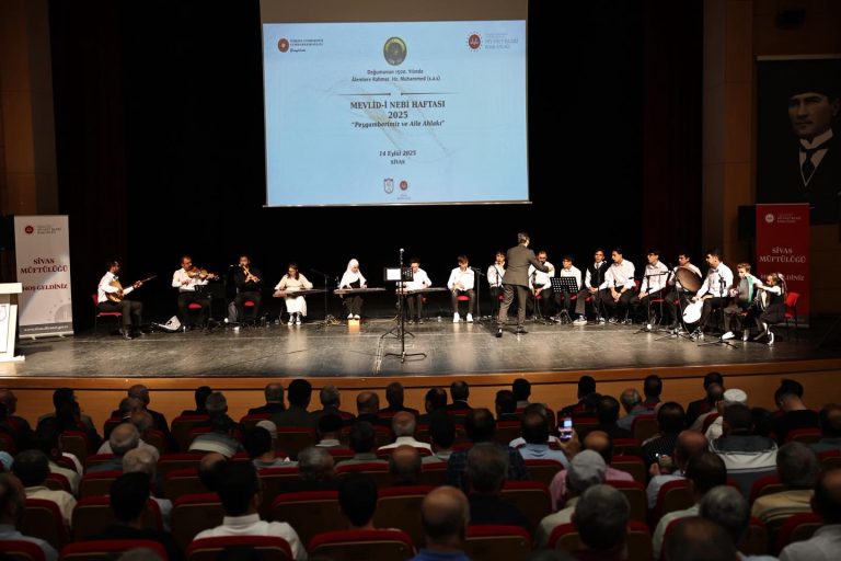 Sivas'ta Hz. Peygamber Ve Aile Ahlakı  Konulu Konferans Düzenlendi. -SİVASGAZETEHABER-RADYOBORA