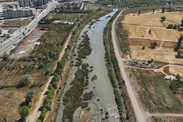 Sivas'ta Kızılırmak Kıyısında Yepyeni Bir Yaşam Başlıyor sivasgazetehaaber radyobora