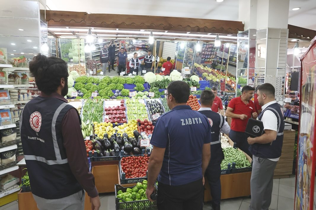 Sivas'ta Marketlerde Fiyat Ve Etiket Eenetimi Yapıldı -SİVASGAZETEHABER-RADYOBORA