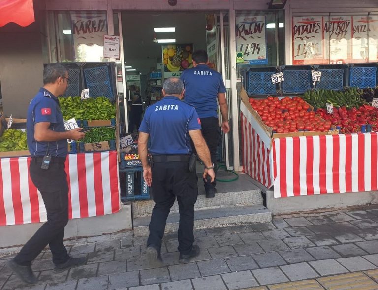 Sivas'ta Marketlerde Fiyat ve Etiket Denetimi Devam Ediyor.2 sivasgazetehaber radyobora