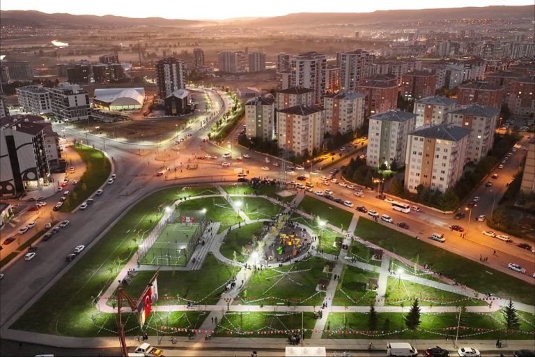 Sivas'ta Şehid Polis Şeyda Yılmaz'ın  Adı Yeşil Alan Projesiyel Yaşatılıyor sivasgazetehaber radyobora