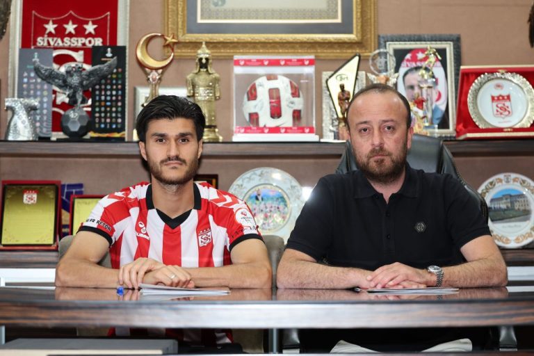 Yusuf Cihat Çelik Sivasspor’umuzda -sivasgazetehaber-radyobora