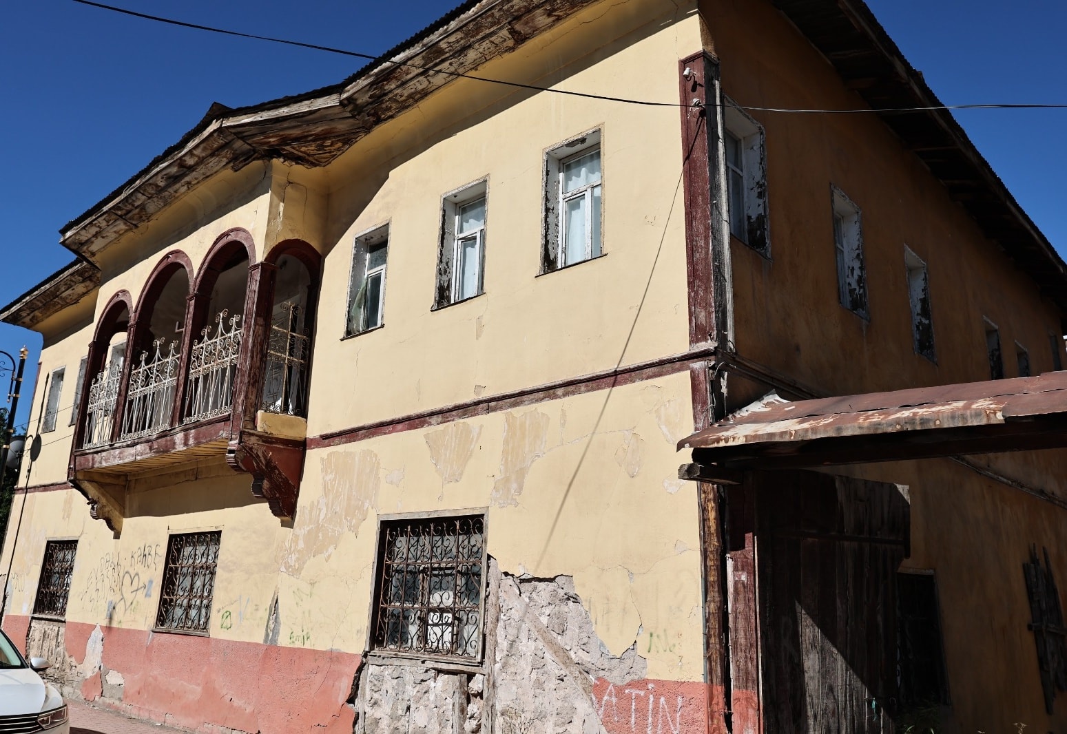 Zara İlçesinde Tescilli 156 Yıllık Tarihi Konak, Kamuya Hibe Edildi. sivasgazetehaber-radyobora