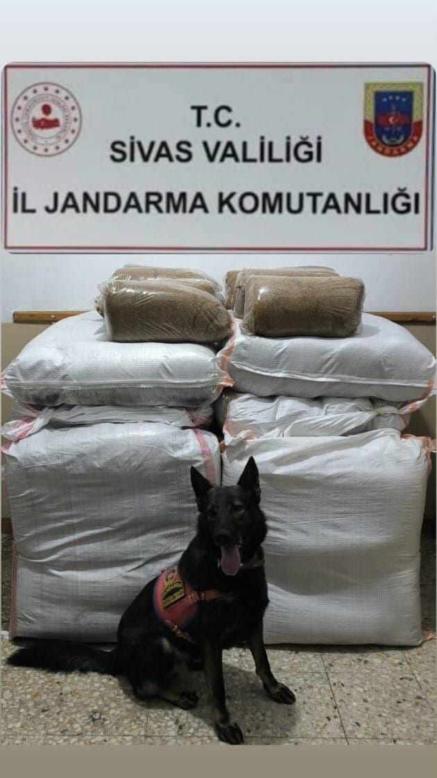 Sivas İl jandarma Ekiplerinde Tütün ve Tütün Mamulleri Kanununa Muhalefetten SİVASGAZETEHABER RADYOBORA