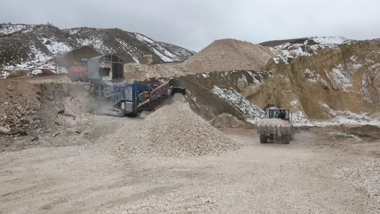 Sivas-İşhan-Taş-Ocağı-SİVASGAZETEHABER-RADYOBORA