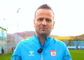 Sivasspor Yönetimi, Teknik Direktör Osman Zeki Korkmaz 2 sivasgazetehaber radyobora