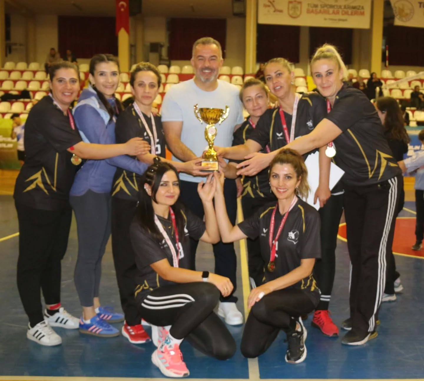 Sivas'ta 3. KAMU SPOR OYUNLARI SONA ERDİ sivasgazetehaber radyobora