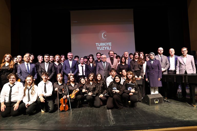 Sivas'ta Kim Var Sanat Etkinliğine Programı Düzenlendi. sivasgazetehaber radyobora