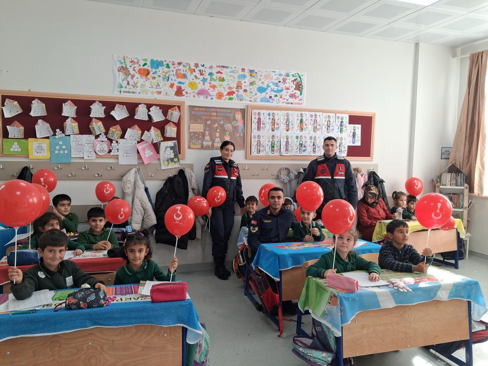 Dünya Çocuk Hakları Günü sivasgazetehaber radyobora