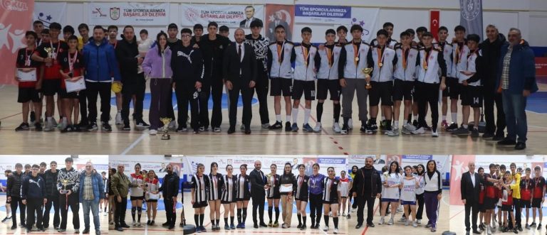 Hentbol Gençler A İl Birinciliği Müsabakaları, Mecnun Otyakmaz Spor Salonumuzda tamamlandı. sivasgazetehaber radyobora