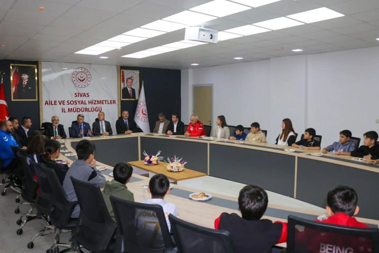 Sevgi Evlerinde Kalan Sporcu Çocuklarımıza Spor Malzemesi Desteği sivasgazetehaber radyobora