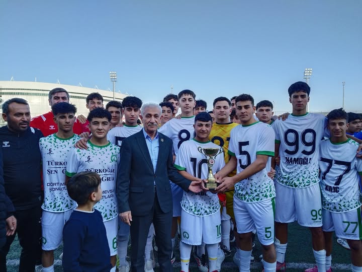 Sivas'ta 2025-2026 Futbol Sezonu  U-16 Ligi Sona Erdi sivasgazetehaber radyobora