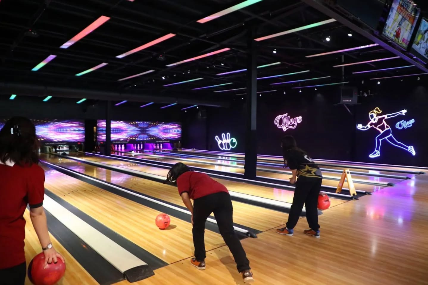 Sivas'ta Gençler-A Bowling İl Birinciliği Müsabakaları, Olleys  Bowling Salonunda Gerçekleştirildi. SİVASGAZETEHABER RADYOBORA