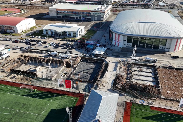 Sivas'ta Gençlik Spor İl Müdürlüğü Hizmet Binası ve Spor Tesislerinin Temeli Atıldı sivasgazetehaber radyobora